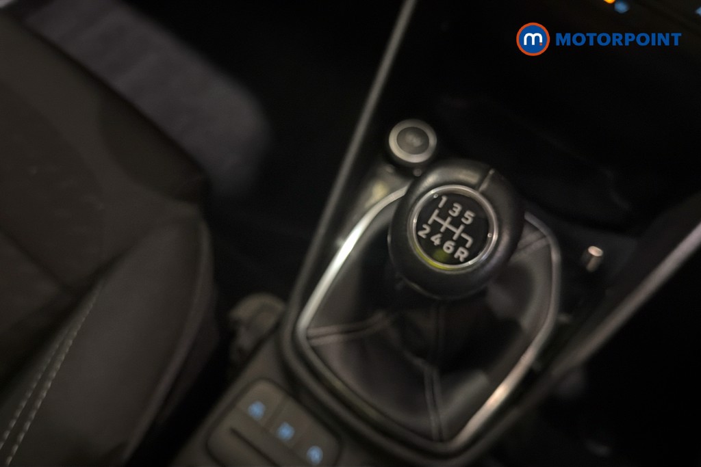 Ford Fiesta Zetec Manual Petrol Hatchback - Stock Number (1629933) - 15th supplementary image