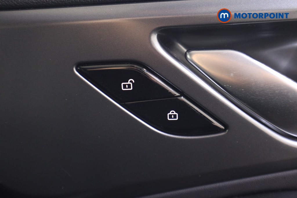Mg Motor Uk HS Trophy Automatic Petrol-Electric Hybrid SUV - Stock Number (1630118) - 13th supplementary image
