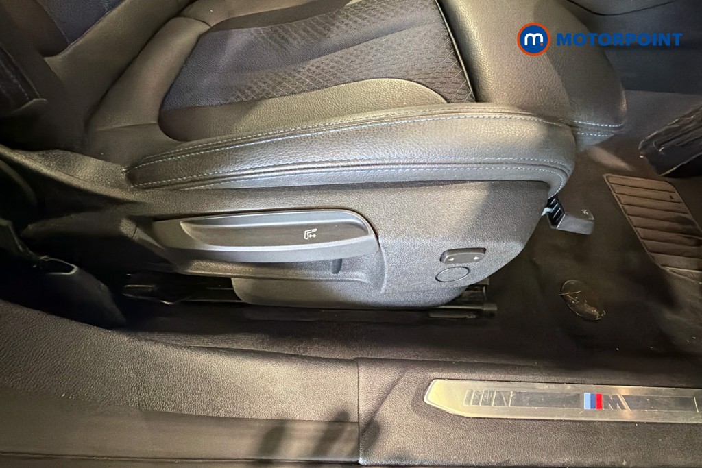 BMW 1 Series M Sport Automatic Diesel Hatchback - Stock Number (1630826) - 25th supplementary image