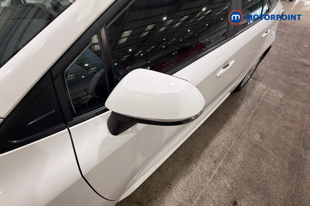 Toyota Corolla Icon Automatic Petrol-Electric Hybrid Estate - Stock Number (1631379) - 43rd supplementary image