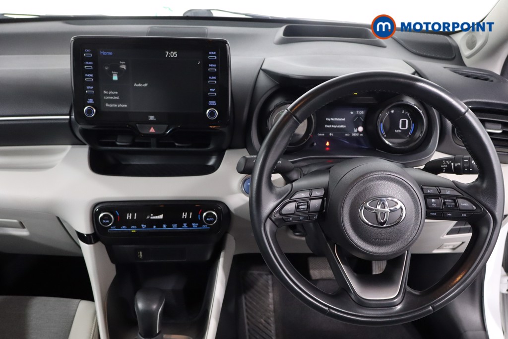 Toyota Yaris Excel Automatic Petrol-Electric Hybrid Hatchback - Stock Number (1632713) - 3rd supplementary image