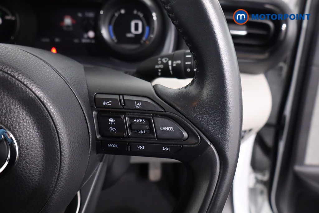 Toyota Yaris Excel Automatic Petrol-Electric Hybrid Hatchback - Stock Number (1632713) - 8th supplementary image