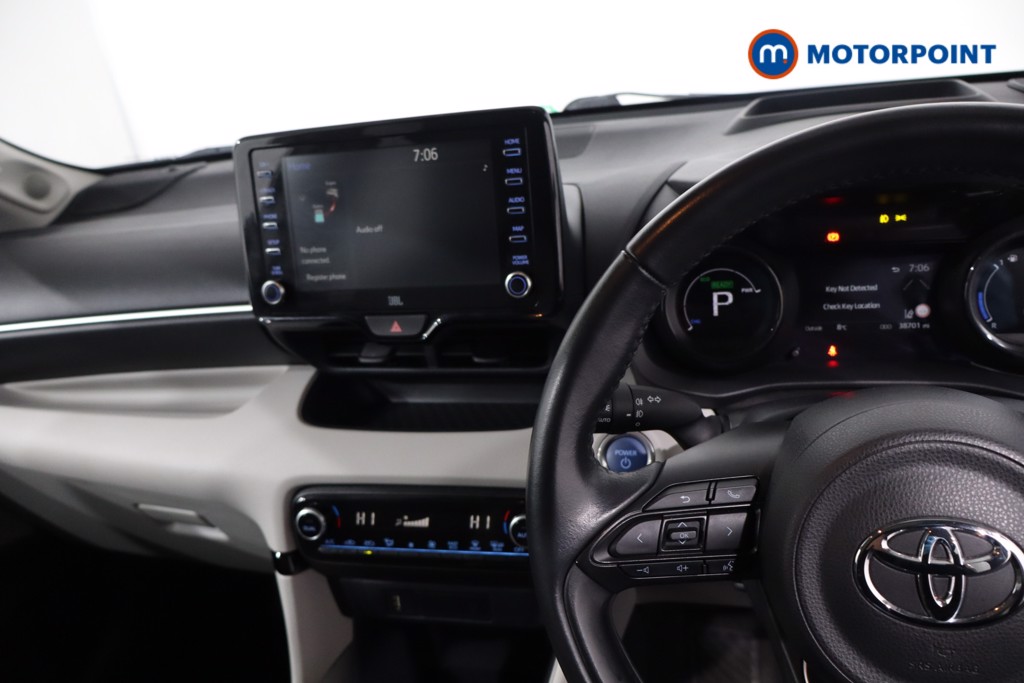 Toyota Yaris Excel Automatic Petrol-Electric Hybrid Hatchback - Stock Number (1632713) - 23rd supplementary image