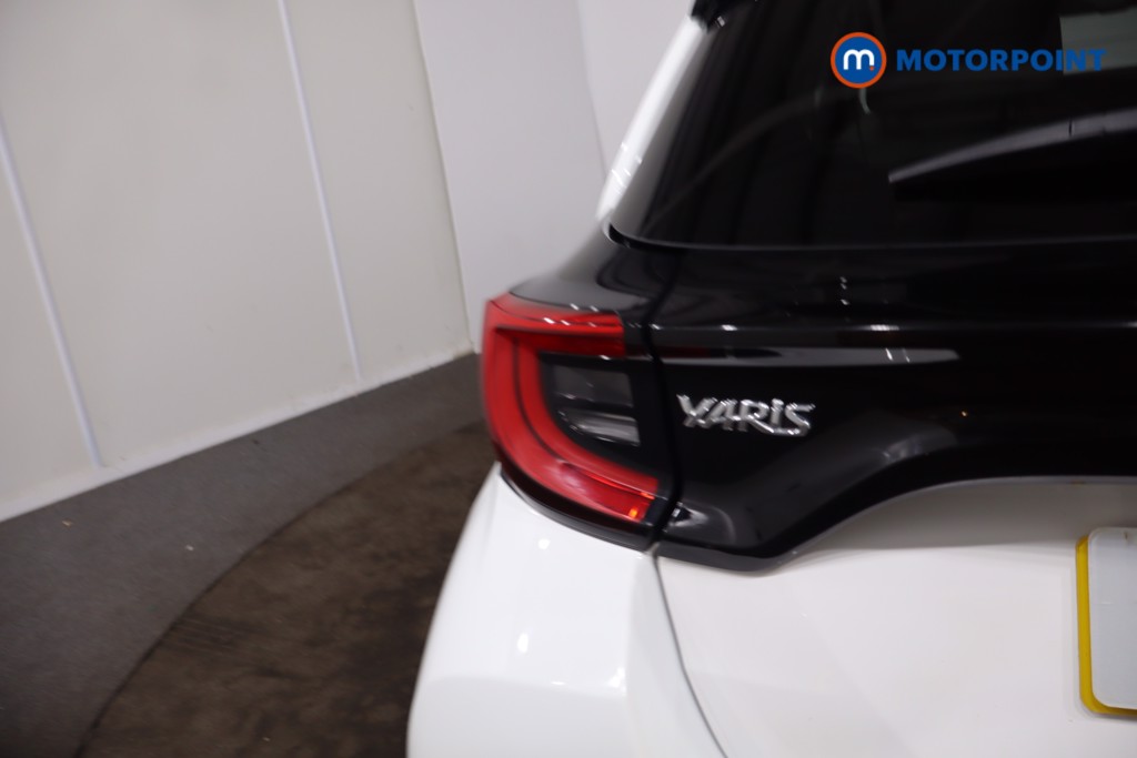 Toyota Yaris Excel Automatic Petrol-Electric Hybrid Hatchback - Stock Number (1632713) - 36th supplementary image