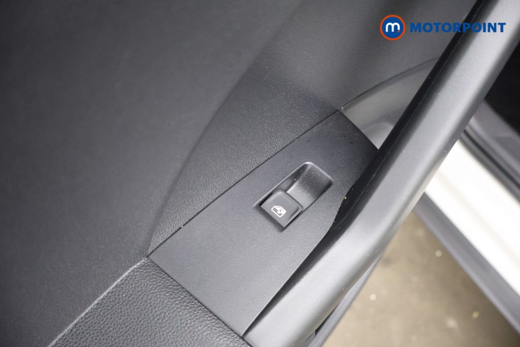 Volkswagen T-Cross Black Edition Automatic Petrol SUV - Stock Number (1609558) - 28th supplementary image