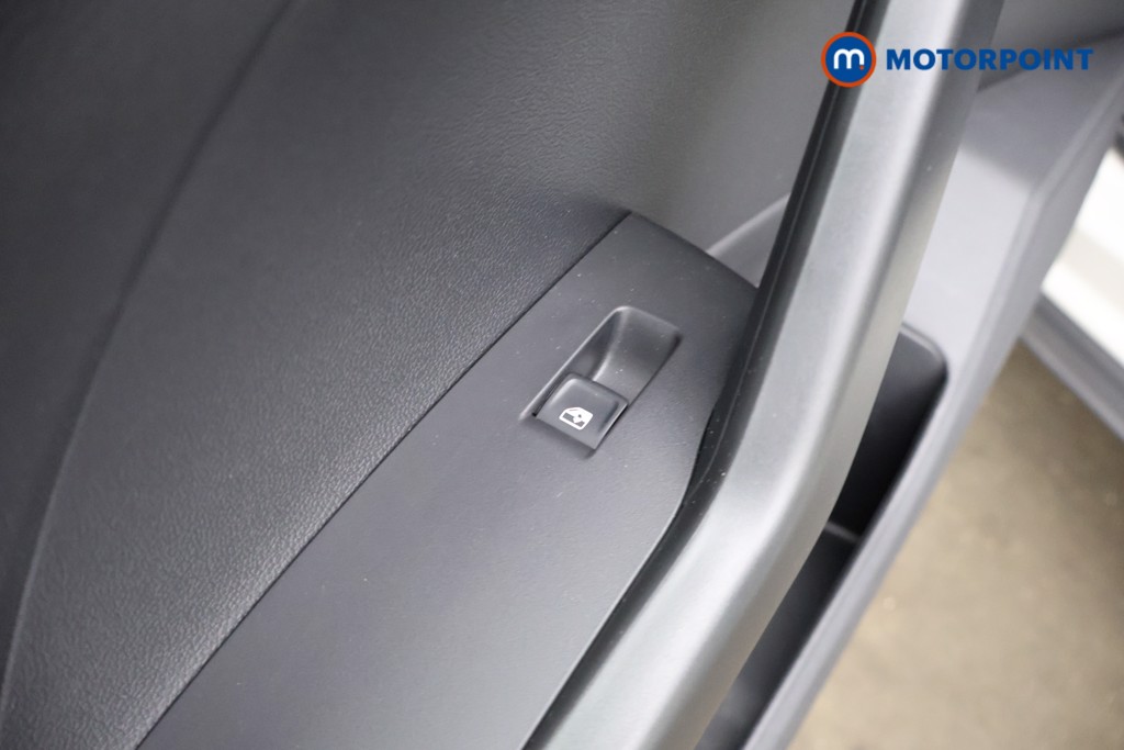 Volkswagen T-Cross Black Edition Automatic Petrol SUV - Stock Number (1609558) - 30th supplementary image