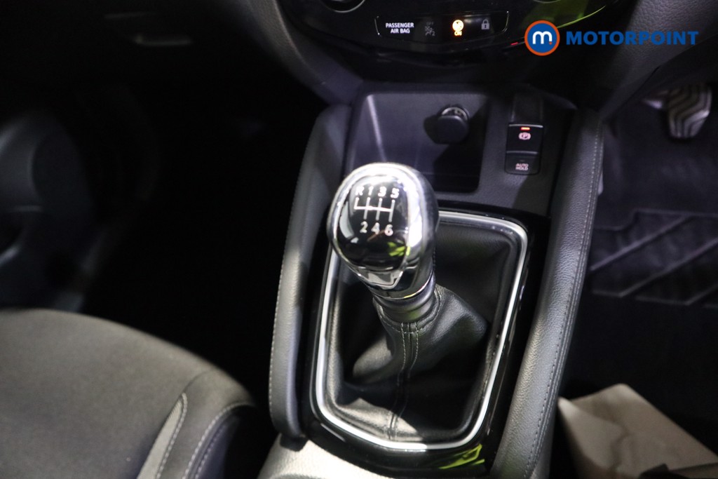 Nissan Qashqai Acenta Premium Manual Petrol SUV - Stock Number (1615943) - 9th supplementary image
