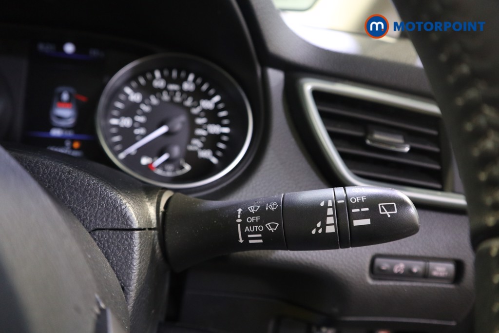 Nissan Qashqai Acenta Premium Manual Petrol SUV - Stock Number (1615943) - 14th supplementary image