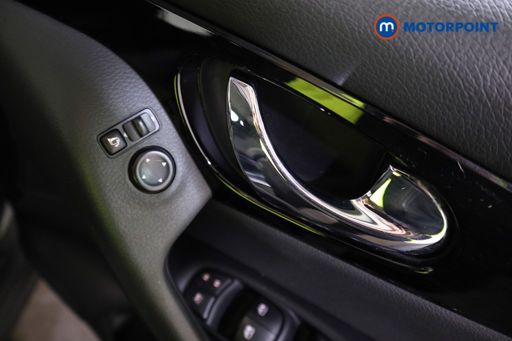 Nissan Qashqai Acenta Premium Manual Petrol SUV - Stock Number (1615943) - 16th supplementary image