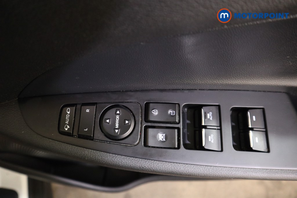 Hyundai Tucson Se Nav Manual Petrol SUV - Stock Number (1617299) - 13th supplementary image