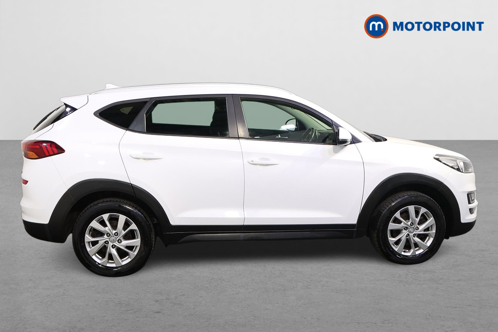 Hyundai Tucson Se Nav Manual Petrol SUV - Stock Number (1617299) - Drivers side