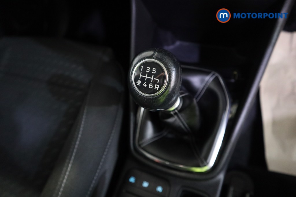 Ford Fiesta Zetec Manual Petrol Hatchback - Stock Number (1617360) - 10th supplementary image