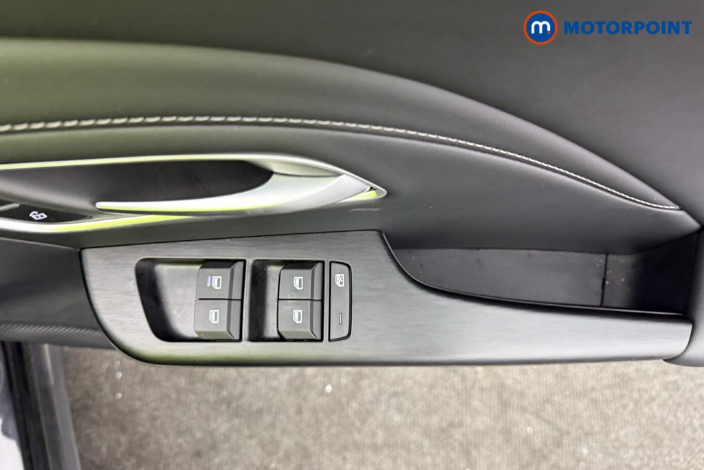 Mg Motor Uk ZS Trophy Automatic Petrol-Electric Hybrid SUV - Stock Number (1617733) - 13th supplementary image