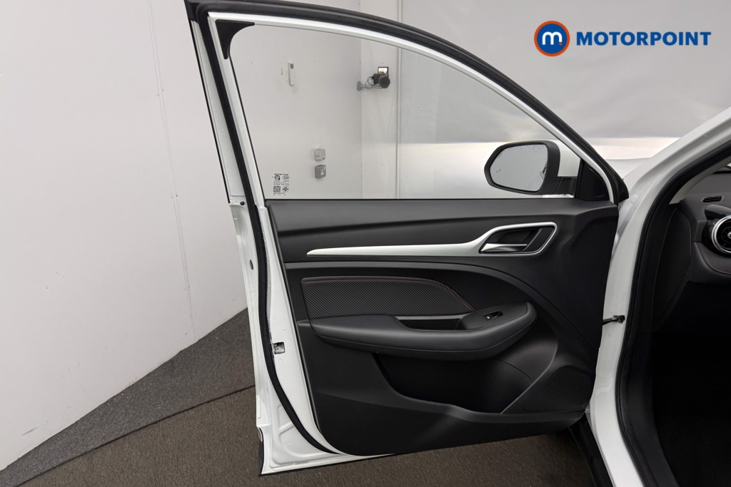 Mg Motor Uk ZS Exclusive Manual Petrol SUV - Stock Number (1618756) - 4th supplementary image