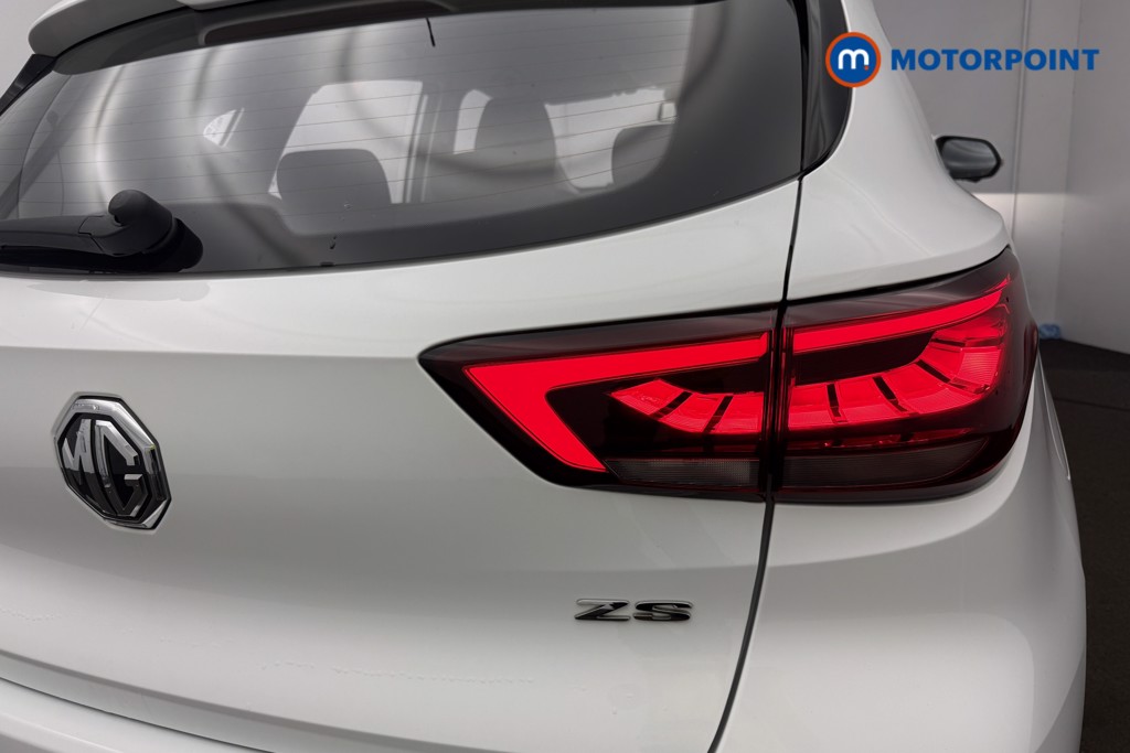 Mg Motor Uk ZS Exclusive Manual Petrol SUV - Stock Number (1618756) - 10th supplementary image