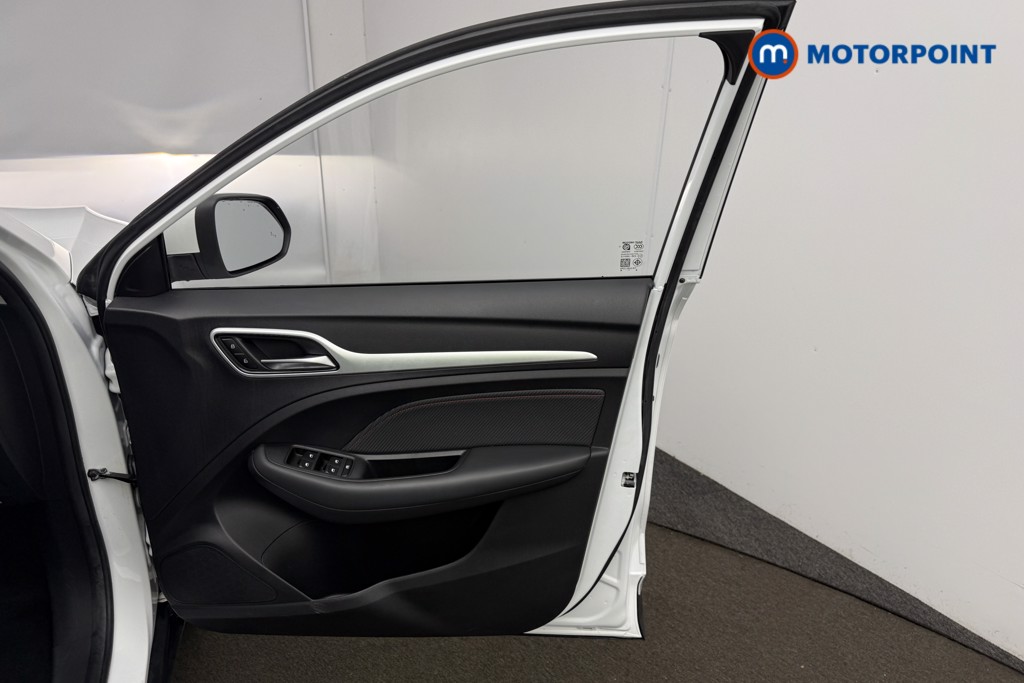 Mg Motor Uk ZS Exclusive Manual Petrol SUV - Stock Number (1618756) - 18th supplementary image