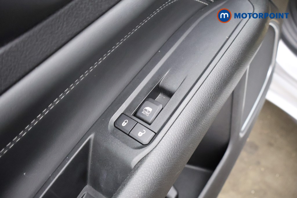 Jeep Compass S Model Automatic Petrol Plug-In Hybrid SUV - Stock Number (1619082) - 31st supplementary image