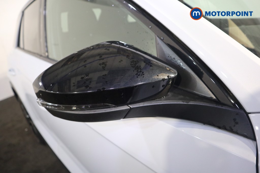 Volkswagen T-Roc Black Edition Automatic Petrol SUV - Stock Number (1619245) - 32nd supplementary image