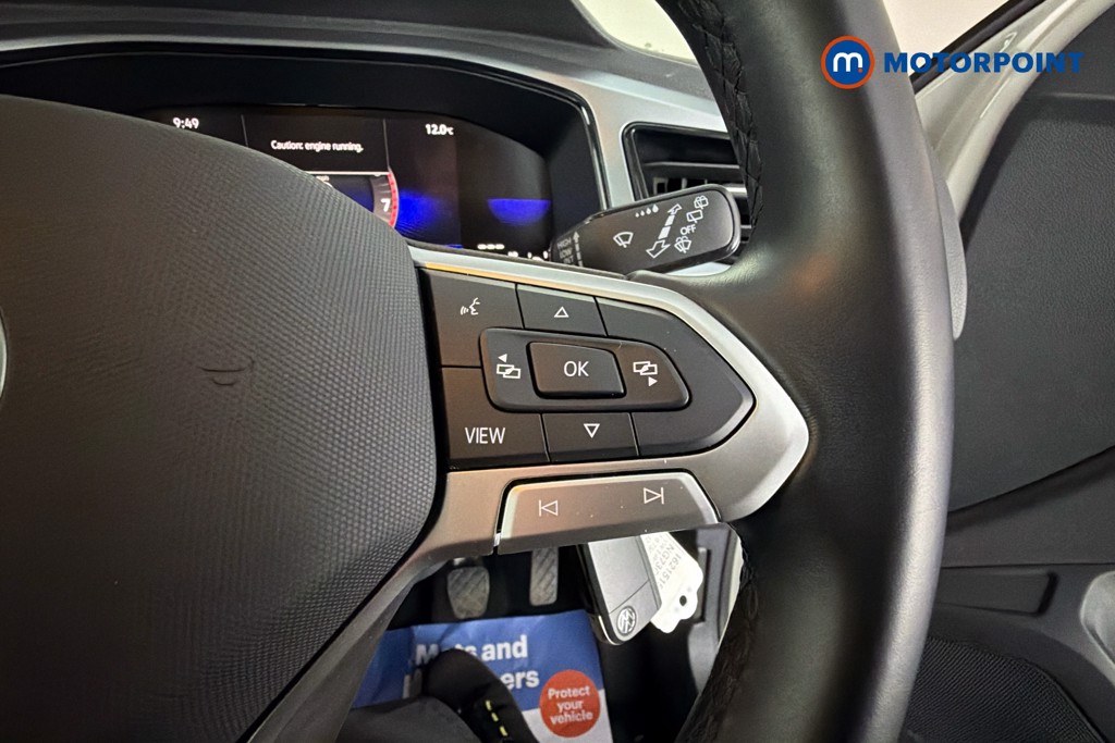 Volkswagen T-Roc Life Manual Petrol SUV - Stock Number (1621515) - 4th supplementary image