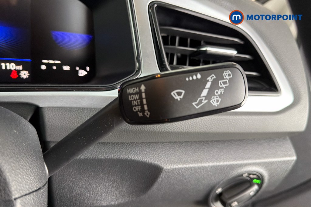 Volkswagen T-Roc Life Manual Petrol SUV - Stock Number (1621515) - 7th supplementary image