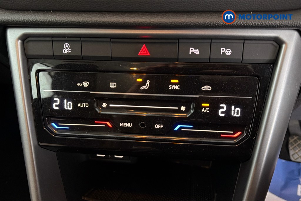 Volkswagen T-Roc Life Manual Petrol SUV - Stock Number (1621515) - 12th supplementary image