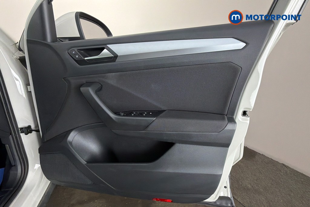 Volkswagen T-Roc Life Manual Petrol SUV - Stock Number (1621515) - 19th supplementary image