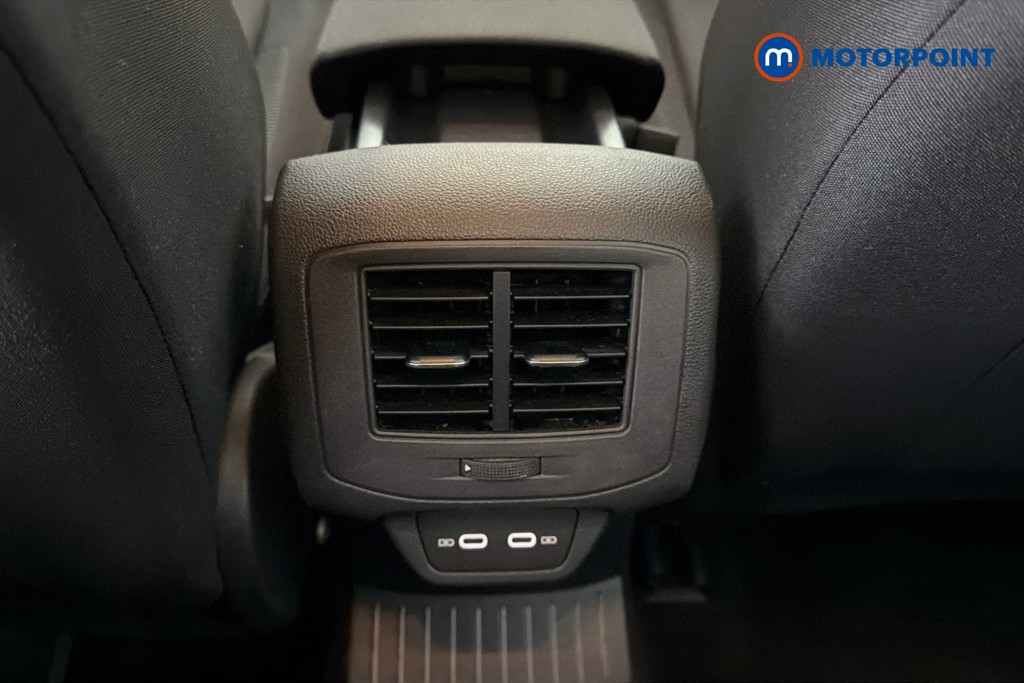 Volkswagen T-Roc Life Manual Petrol SUV - Stock Number (1621515) - 30th supplementary image