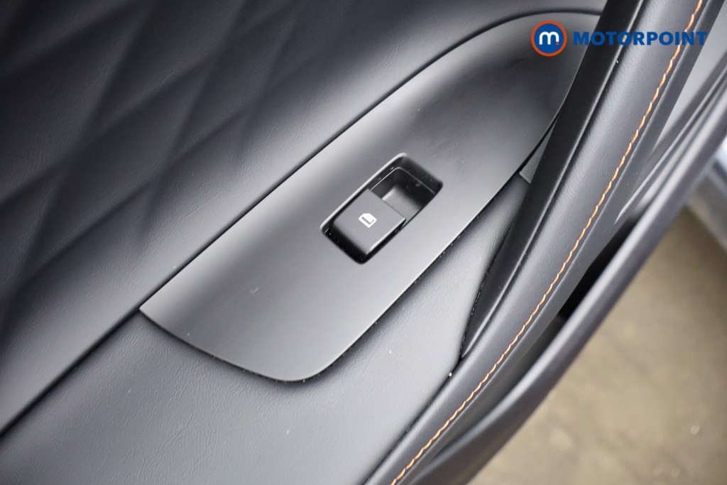 Mg Motor Uk HS SE Automatic Petrol-Electric Hybrid SUV - Stock Number (1623052) - 30th supplementary image