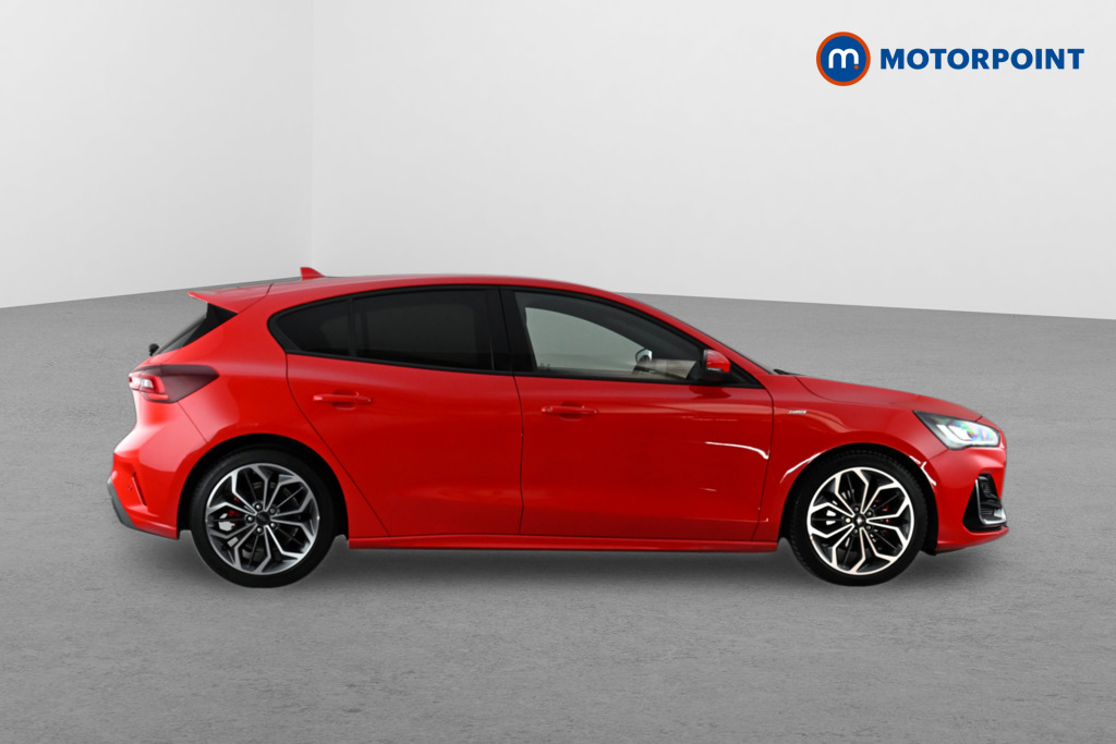 Ford Focus St-Line Vignale Automatic Diesel Hatchback - Stock Number (1624150) - Drivers side rear corner