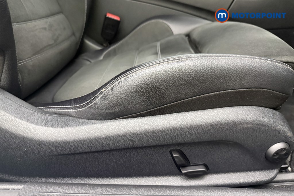 Mercedes-Benz C Class Amg Line Automatic Diesel Coupe - Stock Number (1627036) - 13th supplementary image