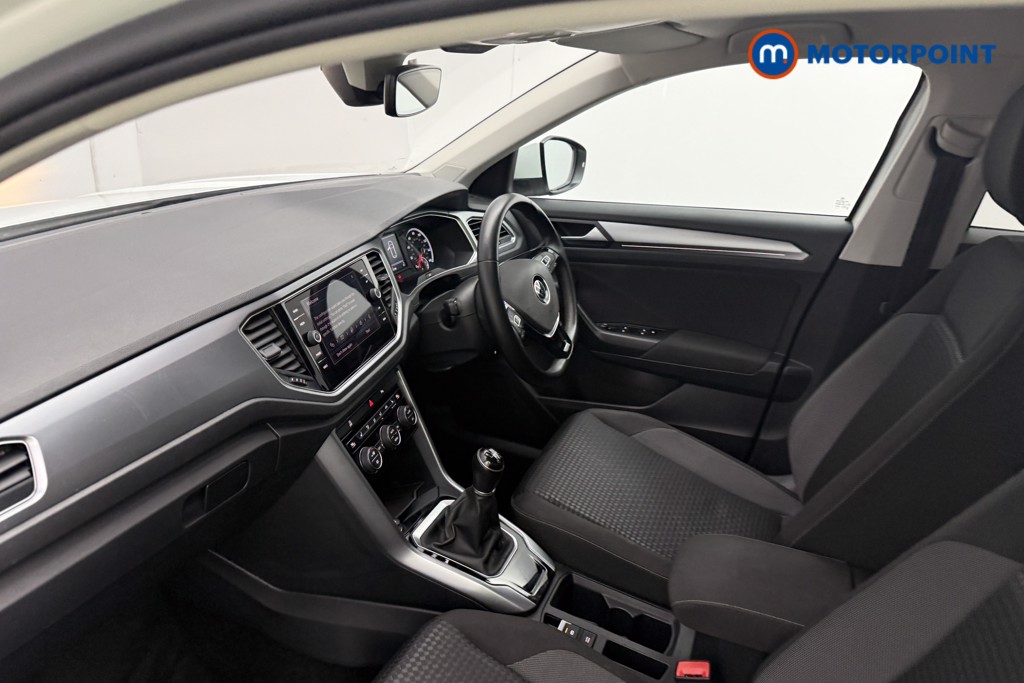 Volkswagen T-Roc Active Manual Petrol SUV - Stock Number (1627269) - 2nd supplementary image
