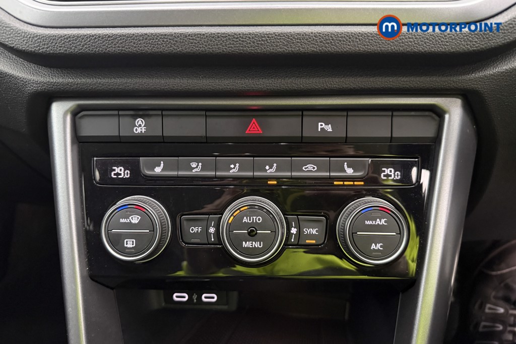 Volkswagen T-Roc Active Manual Petrol SUV - Stock Number (1627269) - 25th supplementary image