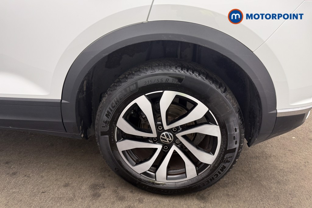 Volkswagen T-Roc Active Manual Petrol SUV - Stock Number (1627269) - 34th supplementary image
