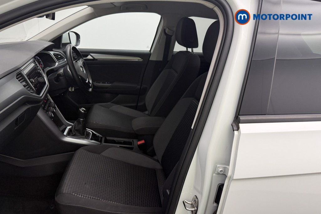 Volkswagen T-Roc Active Manual Petrol SUV - Stock Number (1627269) - 1st supplementary image