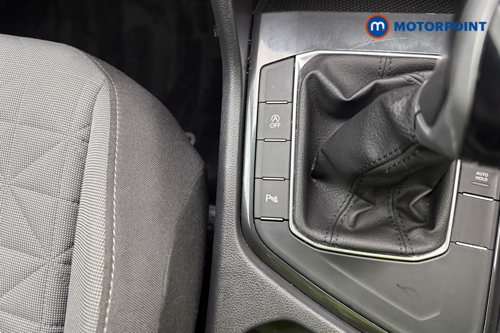 Volkswagen Tiguan Life Manual Petrol SUV - Stock Number (1627280) - 21st supplementary image