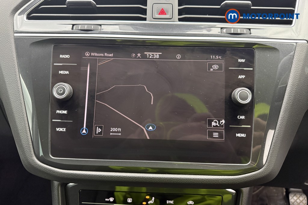 Volkswagen Tiguan Life Manual Petrol SUV - Stock Number (1627280) - 24th supplementary image