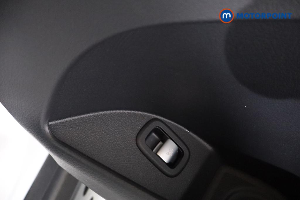 Mercedes-Benz GLC Amg Line Automatic Petrol SUV - Stock Number (1627328) - 11th supplementary image