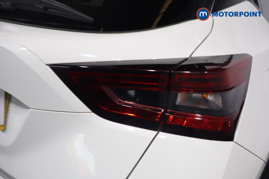 Nissan Juke N-Connecta Manual Petrol SUV - Stock Number (1627330) - 3rd supplementary image