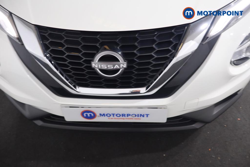 Nissan Juke N-Connecta Manual Petrol SUV - Stock Number (1627330) - 24th supplementary image