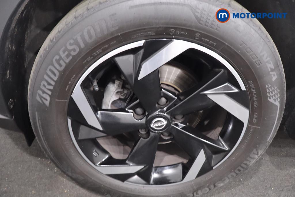 Nissan Juke N-Connecta Manual Petrol SUV - Stock Number (1627330) - 27th supplementary image