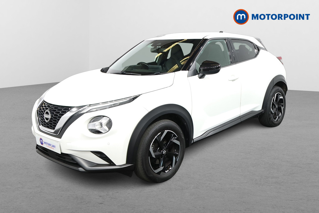 Nissan Juke N-Connecta Manual Petrol SUV - Stock Number (1627330) - Passenger side front corner