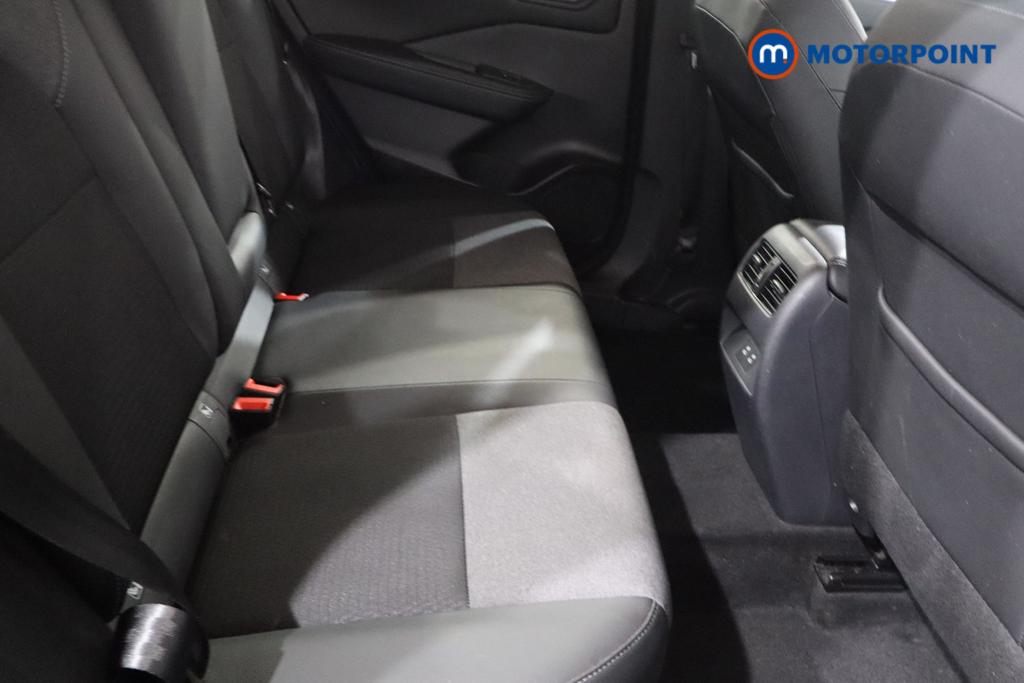 Nissan Qashqai N-Connecta Automatic Petrol SUV - Stock Number (1627951) - 9th supplementary image