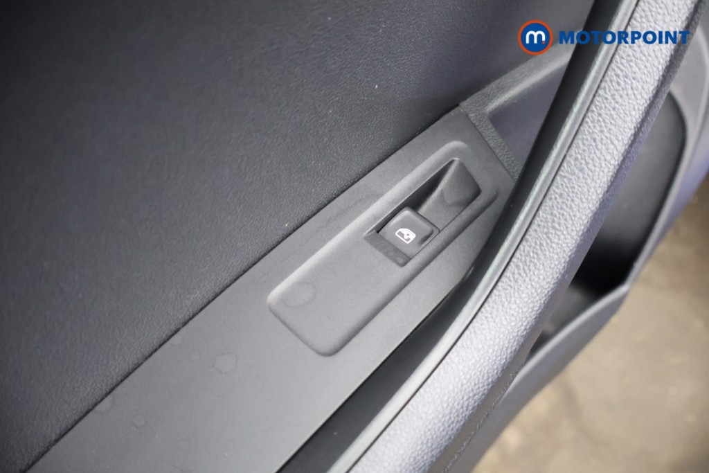 Skoda Karoq Se Drive Automatic Petrol SUV - Stock Number (1627996) - 28th supplementary image