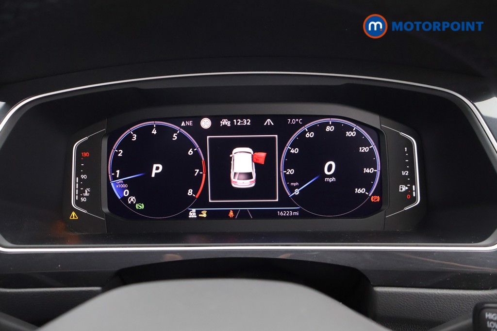 Volkswagen Tiguan R-Line Automatic Petrol SUV - Stock Number (1628107) - 11th supplementary image