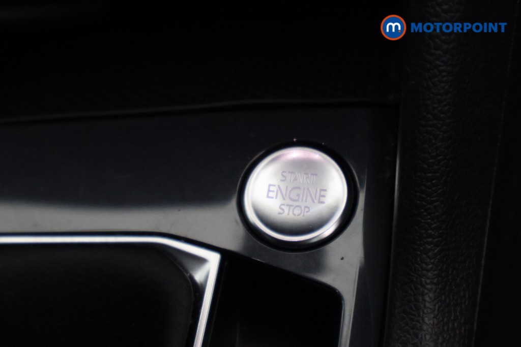 Volkswagen Tiguan R-Line Automatic Petrol SUV - Stock Number (1628107) - 13th supplementary image