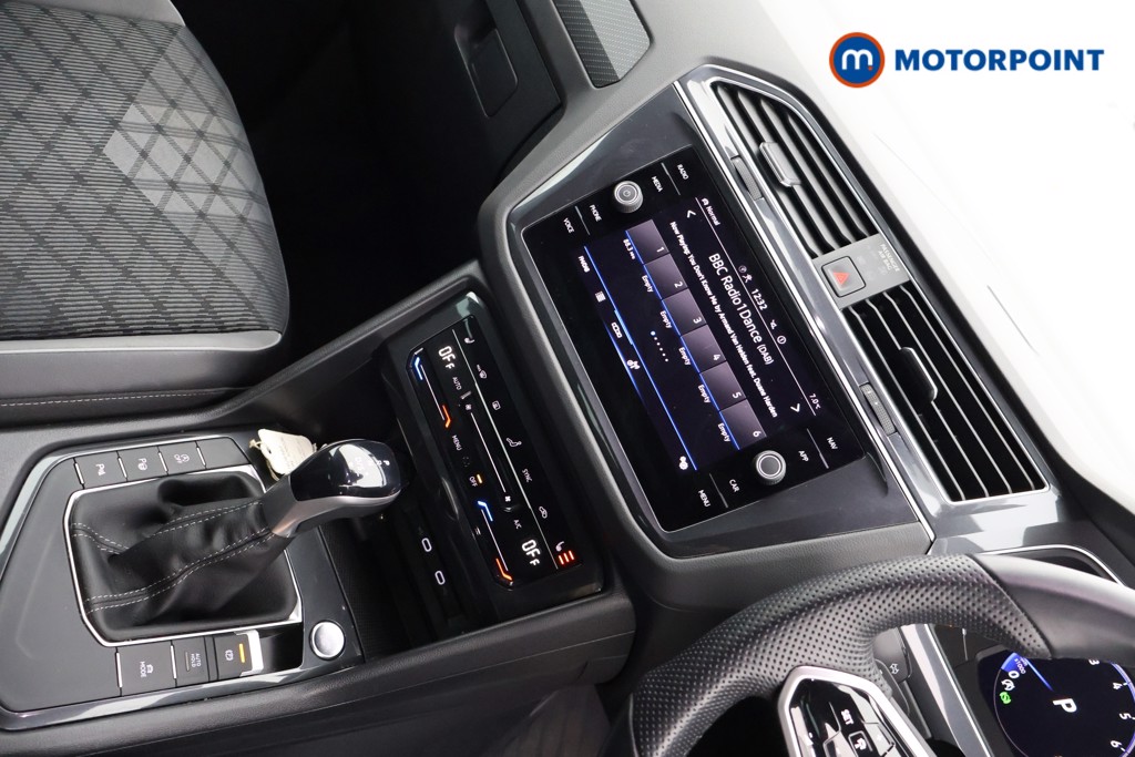 Volkswagen Tiguan R-Line Automatic Petrol SUV - Stock Number (1628107) - 19th supplementary image