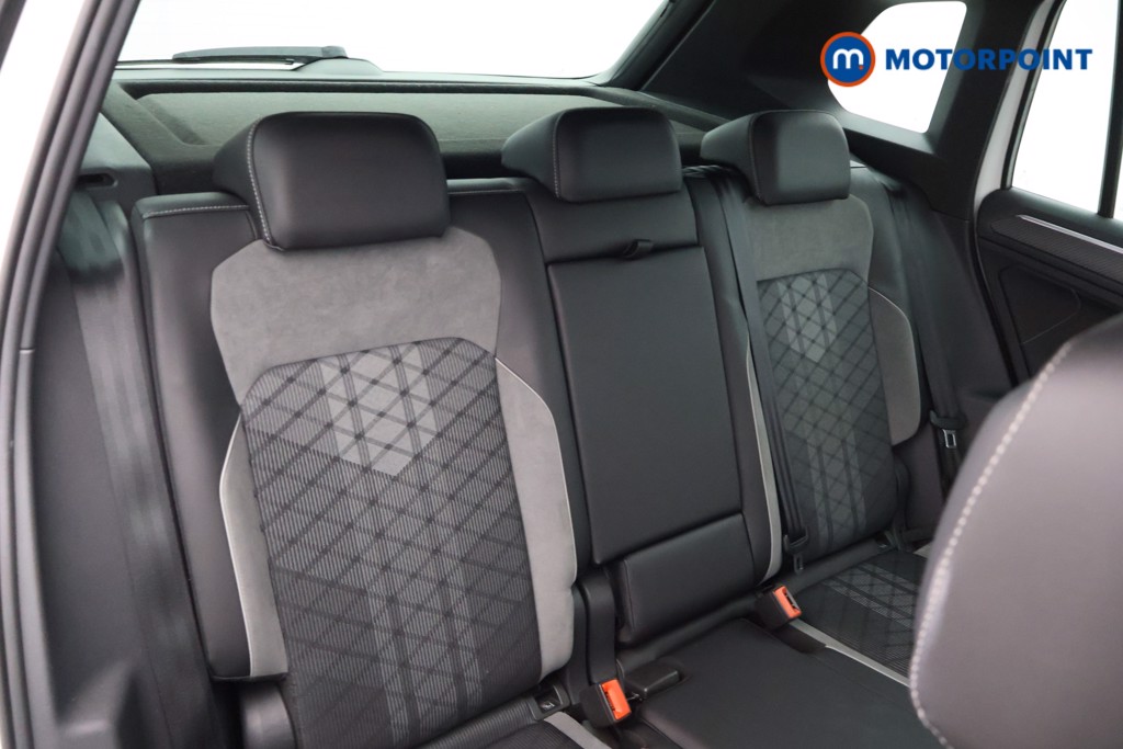 Volkswagen Tiguan R-Line Automatic Petrol SUV - Stock Number (1628107) - 23rd supplementary image