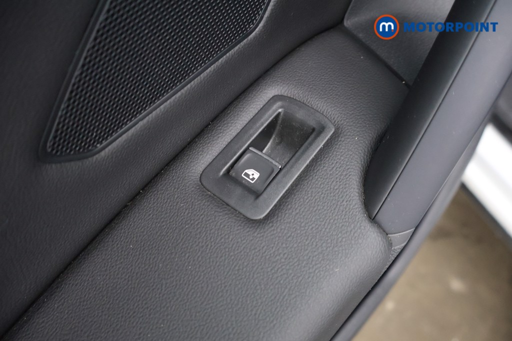 Volkswagen Tiguan R-Line Automatic Petrol SUV - Stock Number (1628107) - 29th supplementary image