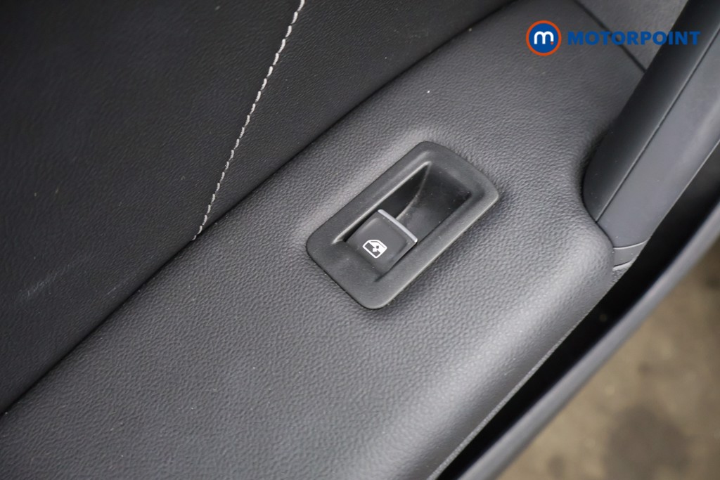 Volkswagen Tiguan R-Line Automatic Petrol SUV - Stock Number (1628107) - 31st supplementary image