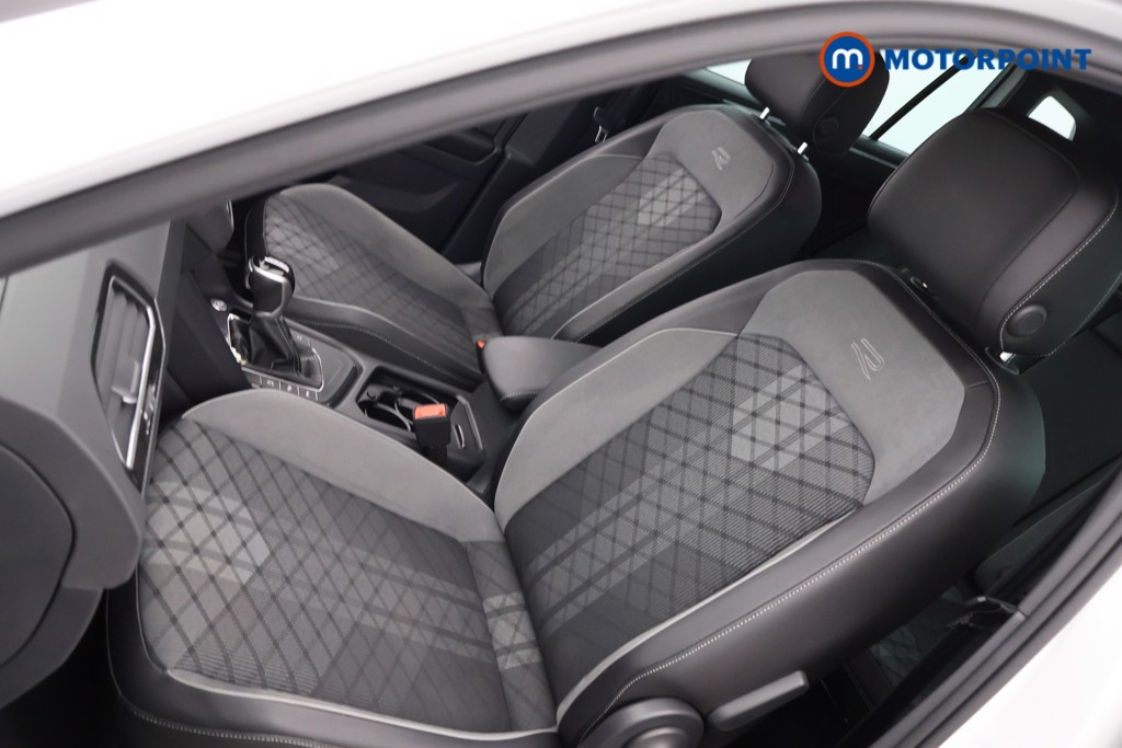 Volkswagen Tiguan R-Line Automatic Petrol SUV - Stock Number (1628107) - 32nd supplementary image
